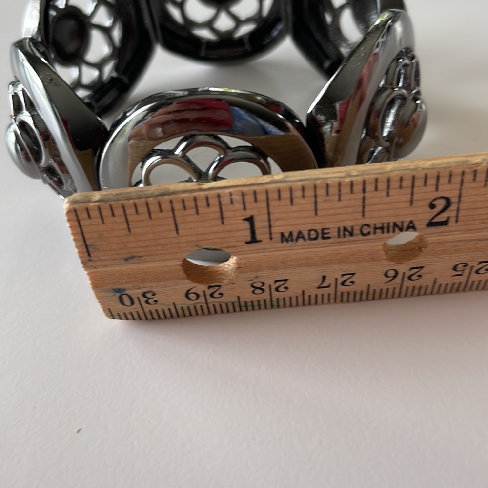 Dark gray silver elastic bracelet, excellent condition - Picture 4 of 6